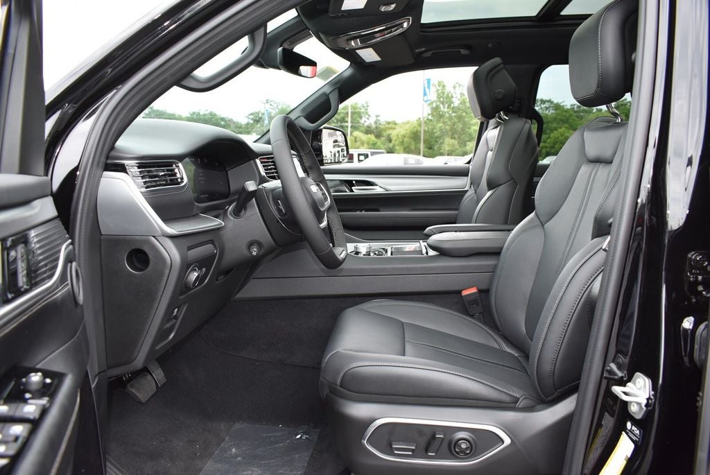 2026 Jeep Grand Wagoneer Limited Reserve