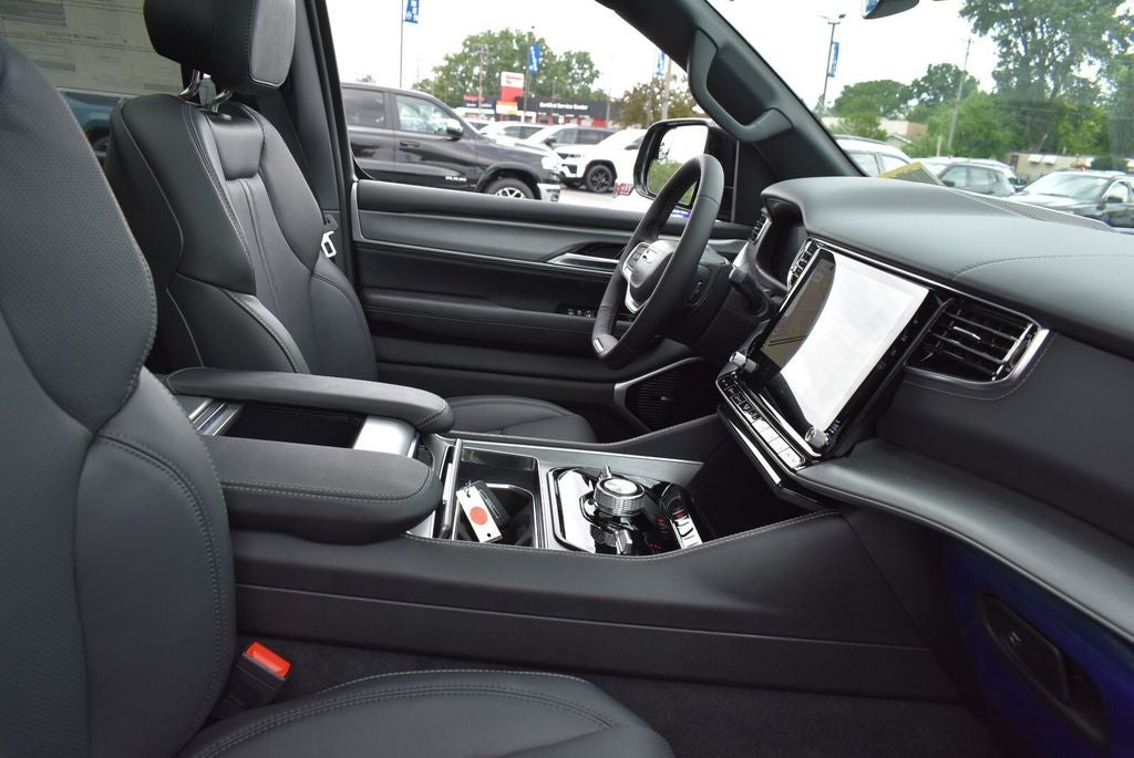 2026 Jeep Grand Wagoneer Limited Reserve