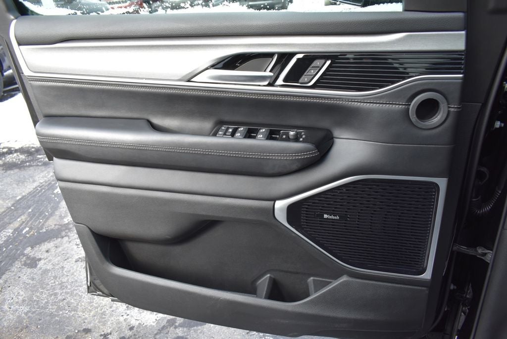 2026 Jeep Grand Wagoneer Limited Reserve