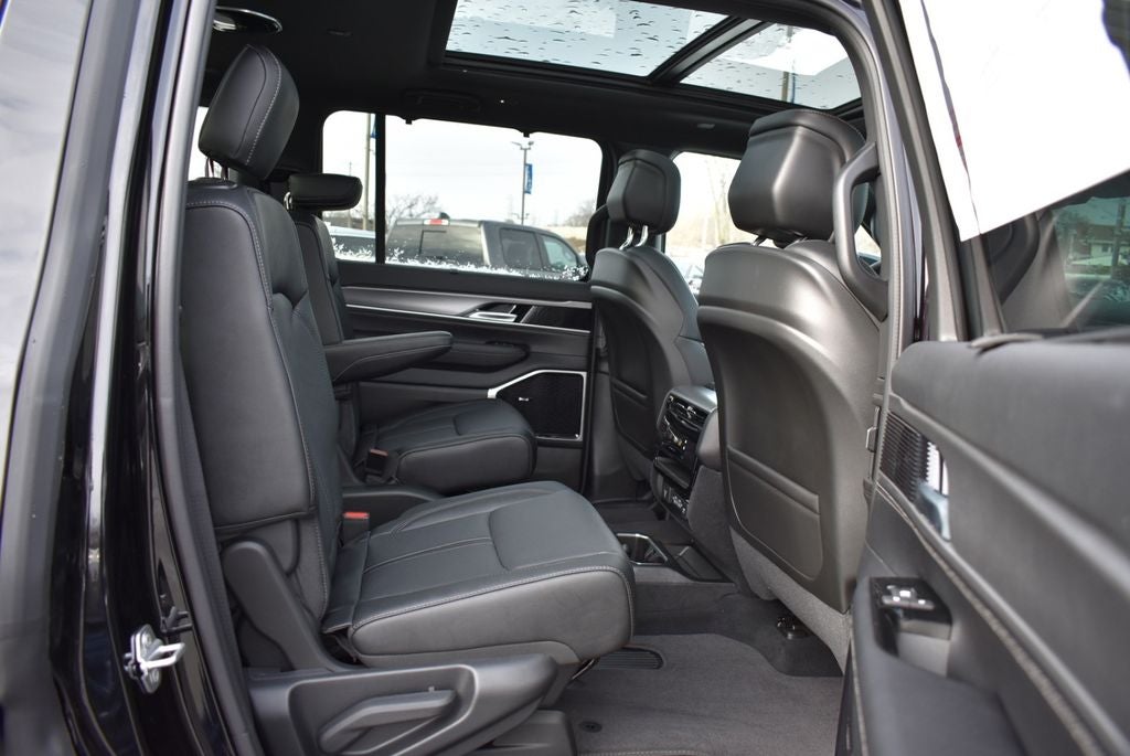 2026 Jeep Grand Wagoneer Limited Reserve