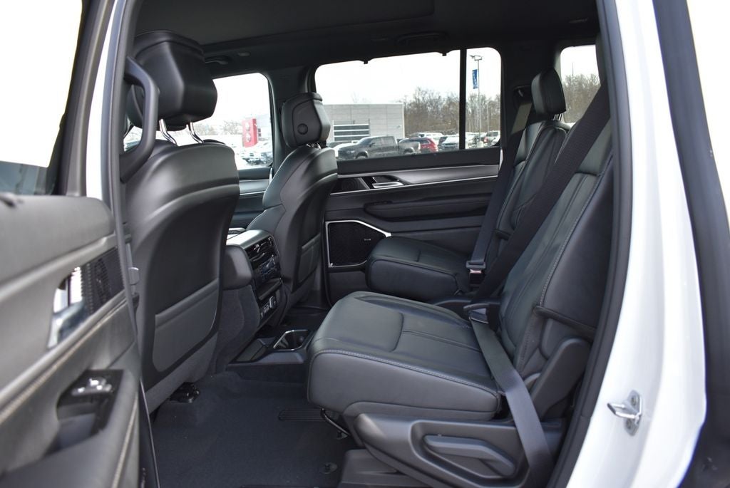 2026 Jeep Grand Wagoneer Limited Reserve