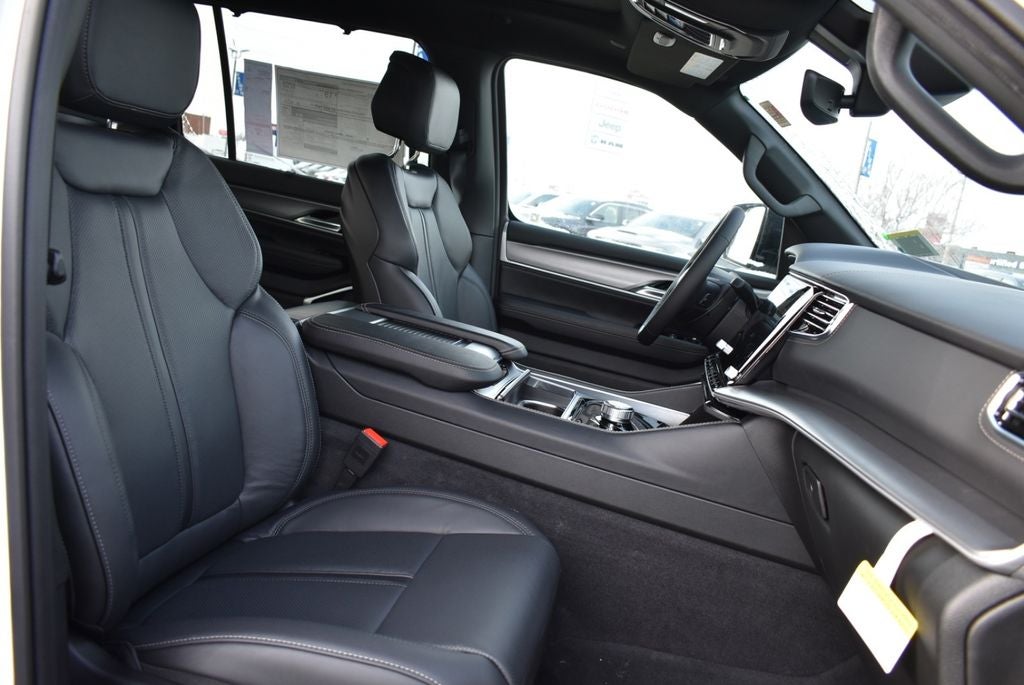 2026 Jeep Grand Wagoneer Limited Reserve