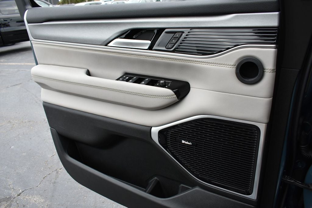 2026 Jeep Grand Wagoneer Limited Reserve