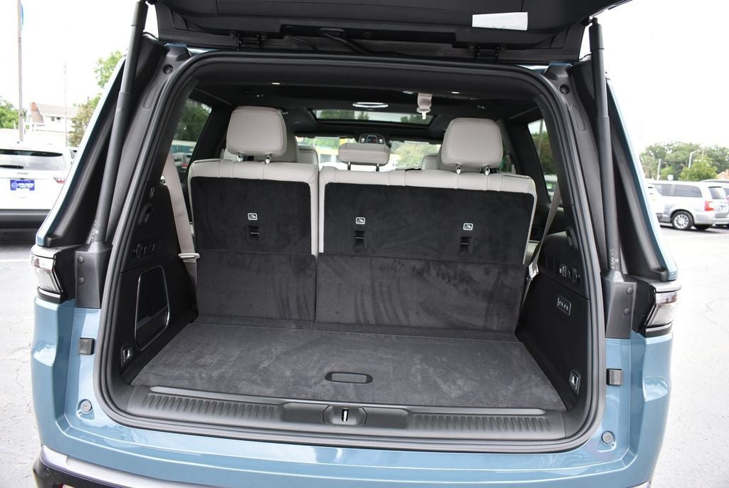 2026 Jeep Grand Wagoneer Limited Reserve