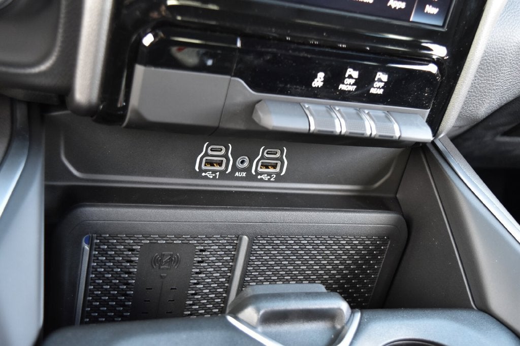 2027 RAM 1500 Big Horn/Lone Star