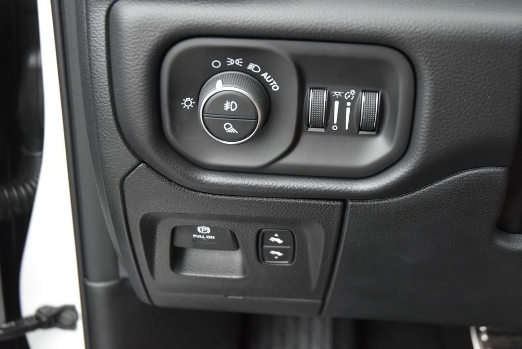 2027 RAM 1500 RHO