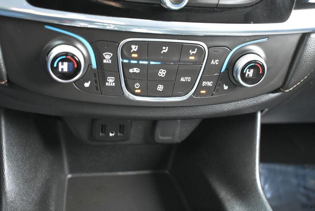 2018 Chevrolet Traverse LT Cloth w/1LT