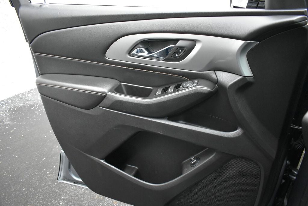 2018 Chevrolet Traverse LT Cloth w/1LT