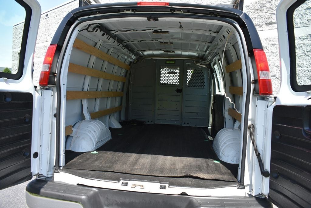 2017 GMC Savana 2500 Work Van