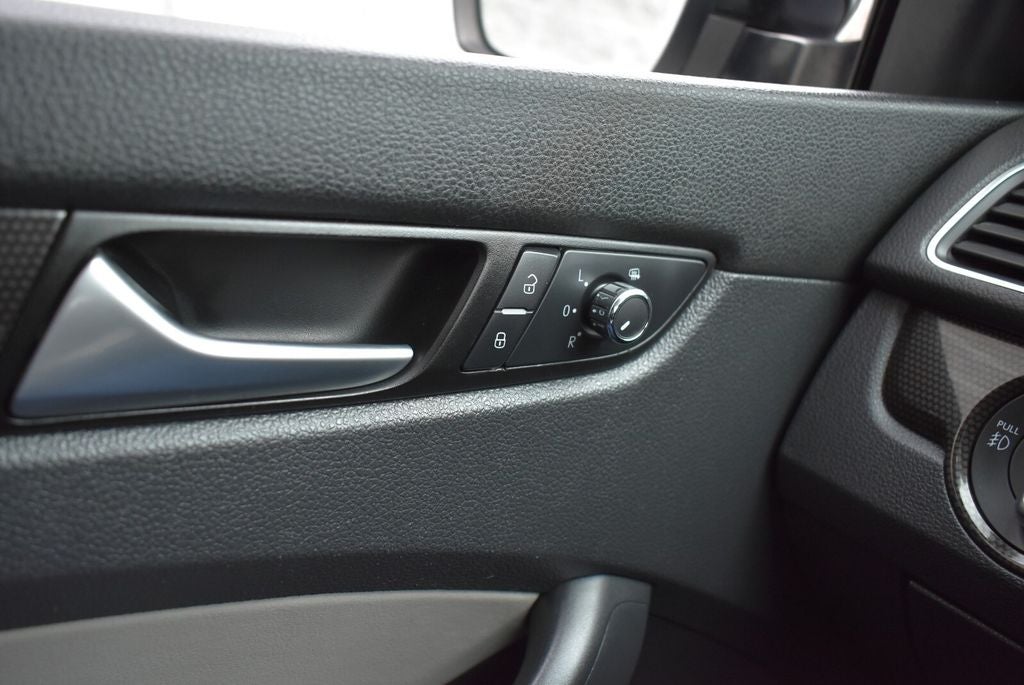 2015 Volkswagen Passat 1.8T Sport