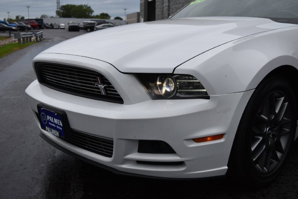 2014 Ford Mustang V6