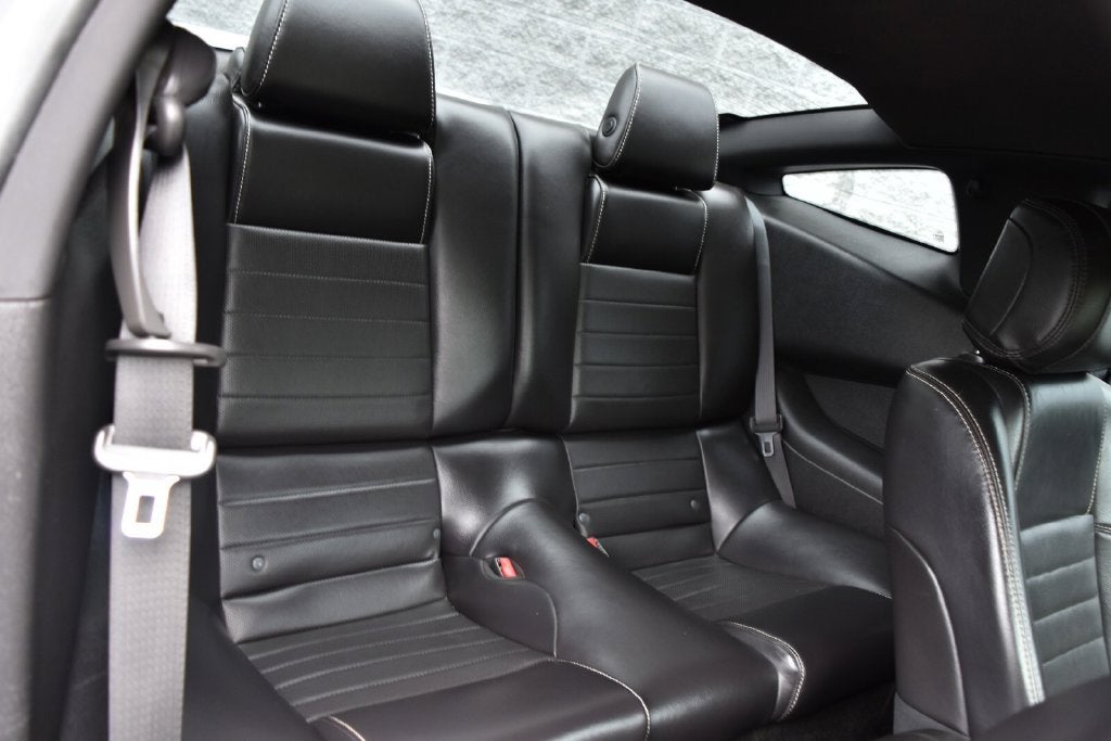 2014 Ford Mustang V6