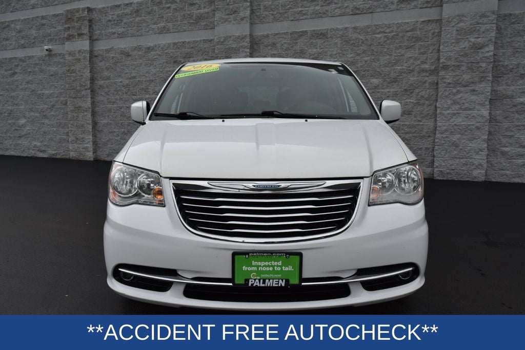 2016 Chrysler Town & Country Touring