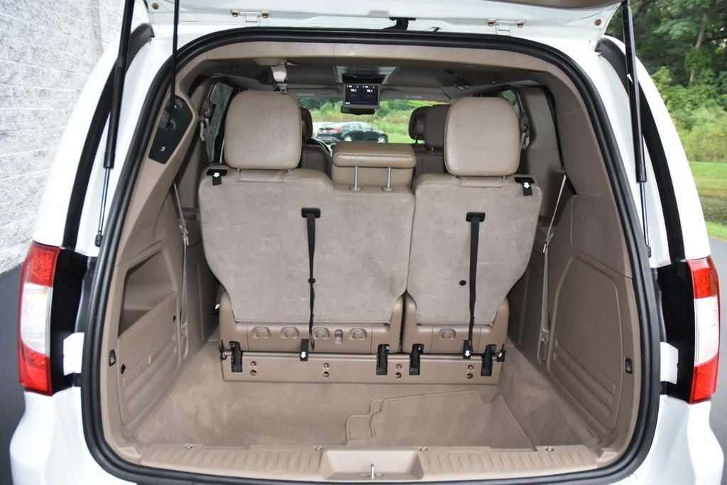 2016 Chrysler Town & Country Touring