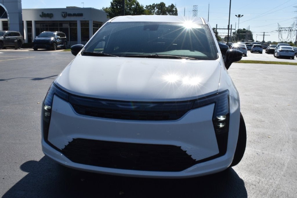 2027 Chrysler Pacifica Select