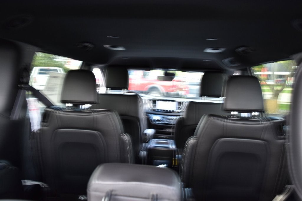 2027 Chrysler Pacifica LX