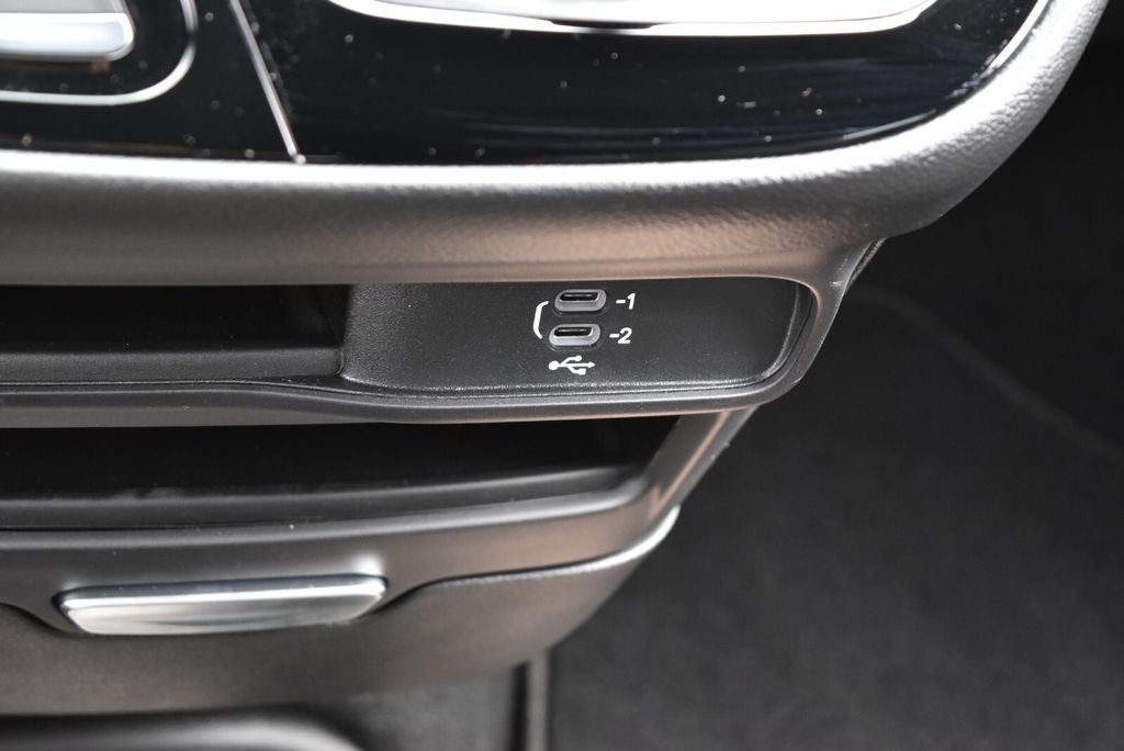 2027 Chrysler Pacifica LX