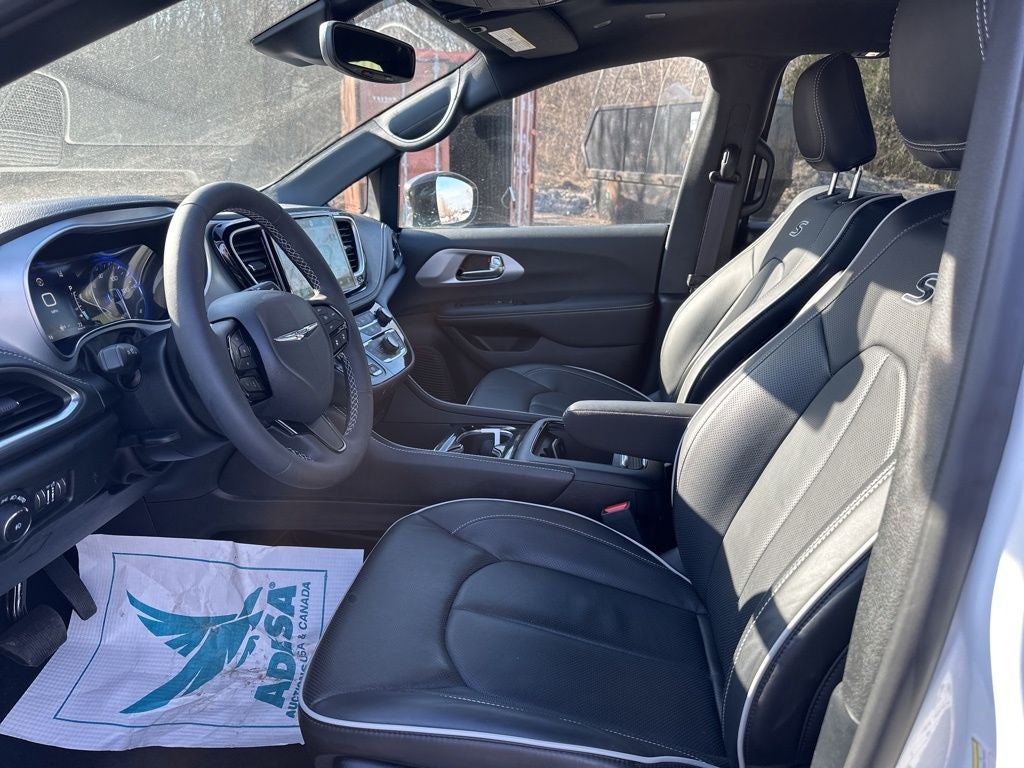 2025 Chrysler Pacifica Limited