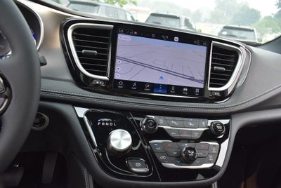 2027 Chrysler Pacifica Limited