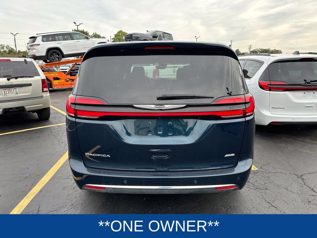 2025 Chrysler Pacifica Select