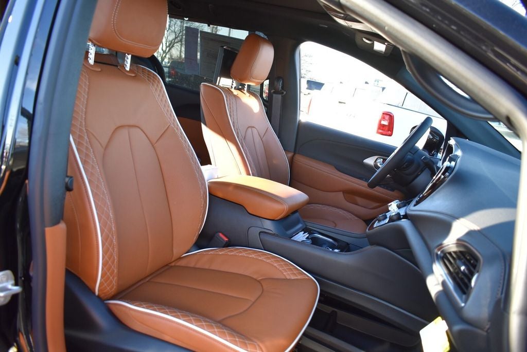 2026 Chrysler Pacifica Pinnacle