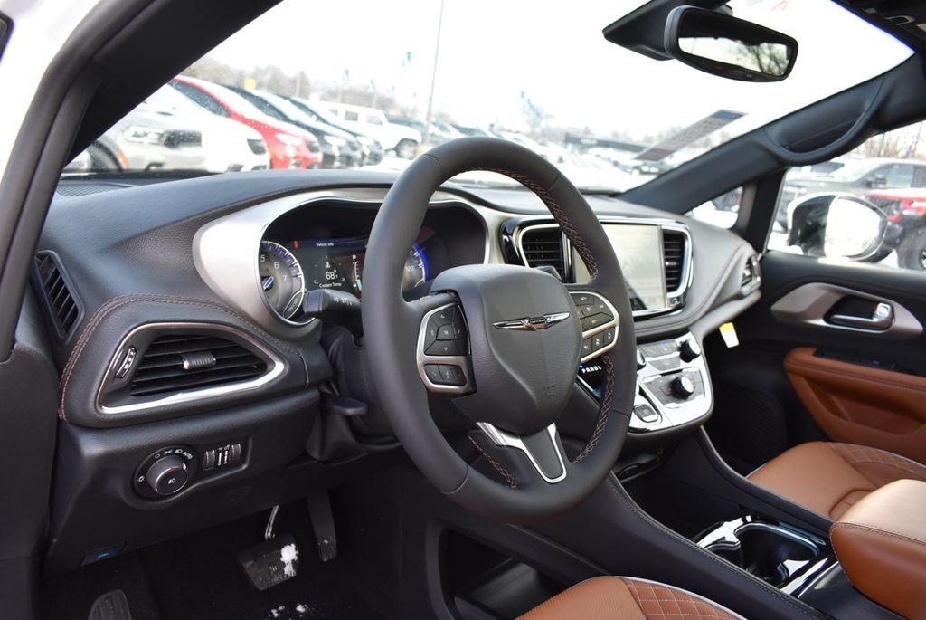 2026 Chrysler Pacifica Pinnacle