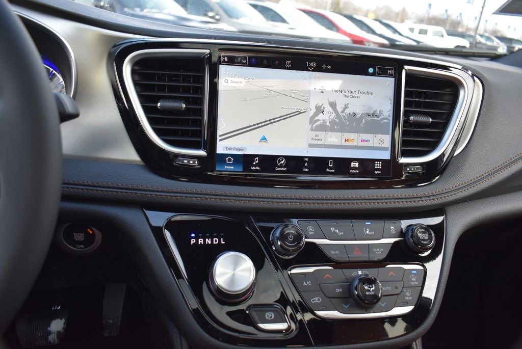 2026 Chrysler Pacifica Pinnacle