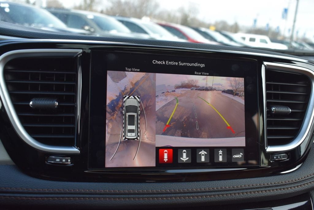 2026 Chrysler Pacifica Pinnacle