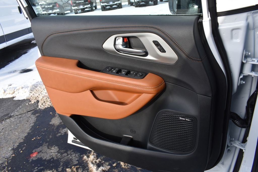 2026 Chrysler Pacifica Pinnacle