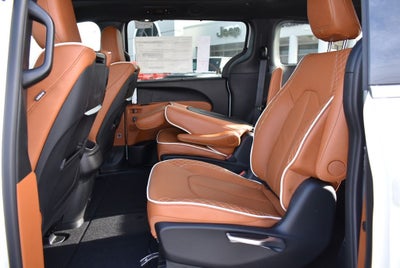 2026 Chrysler Pacifica Pinnacle