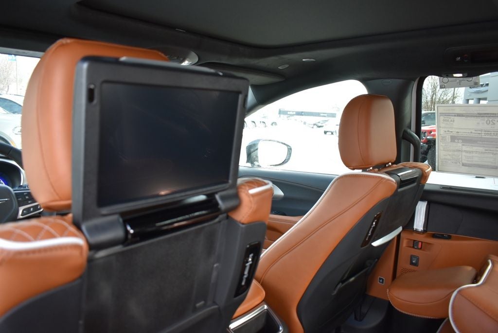 2026 Chrysler Pacifica Pinnacle