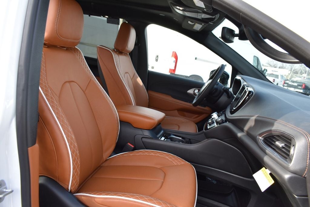 2026 Chrysler Pacifica Pinnacle