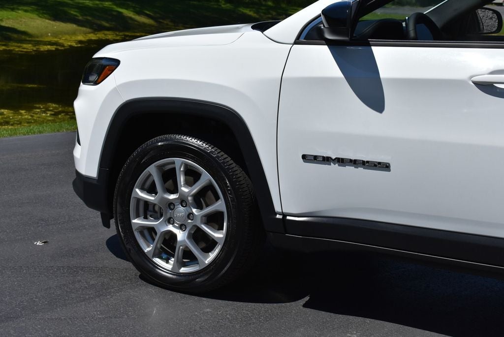 2024 Jeep Compass Latitude Lux