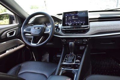 2024 Jeep Compass Latitude Lux