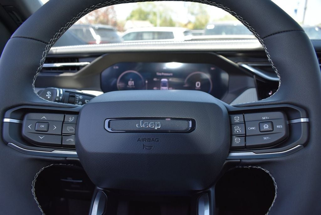 2026 Jeep Cherokee Laredo