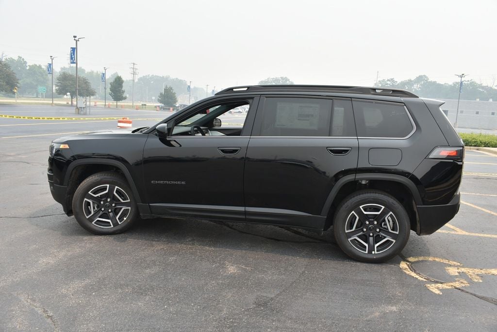 2026 Jeep Cherokee Laredo