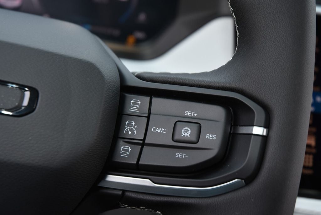 2026 Jeep Cherokee Overland