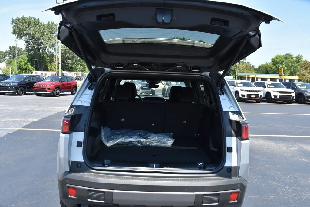 2026 Jeep Cherokee Overland