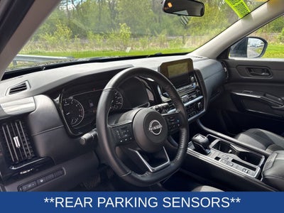 2024 Nissan Pathfinder SV