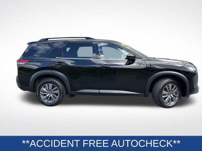 2024 Nissan Pathfinder SV