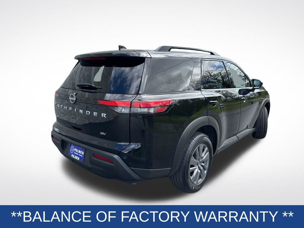 2024 Nissan Pathfinder SV