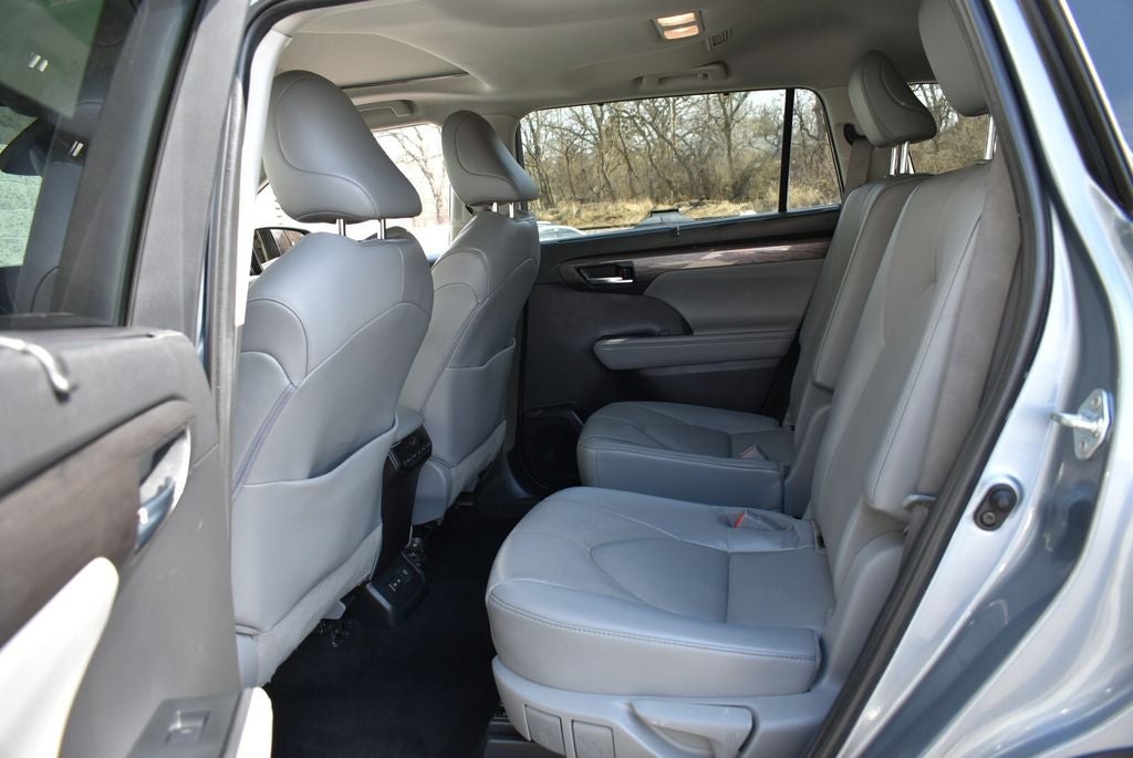 2022 Toyota Highlander Limited