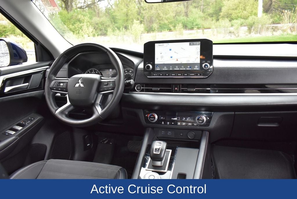 2024 Mitsubishi Outlander SE