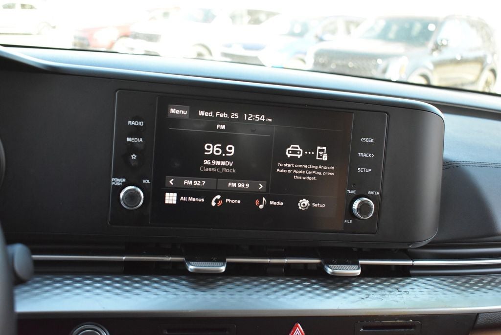 2024 Kia Carnival LX