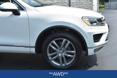 2016 Volkswagen Touareg VR6 FSI Lux