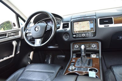 2016 Volkswagen Touareg VR6 FSI Lux