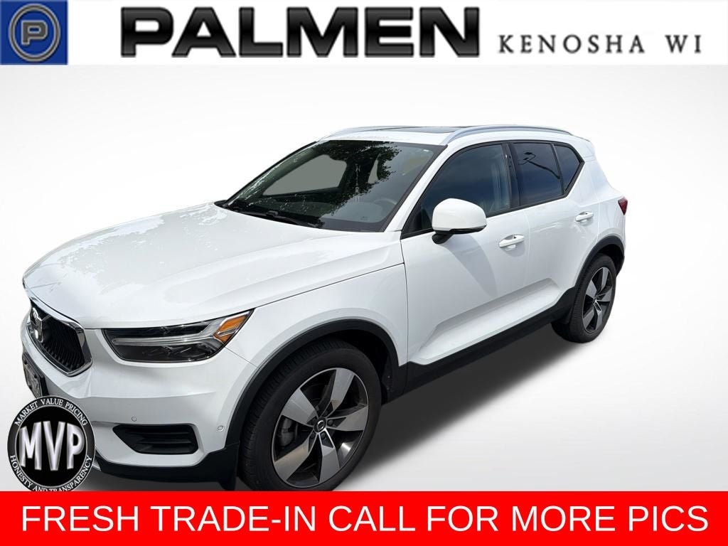 2019 Volvo XC40 Momentum
