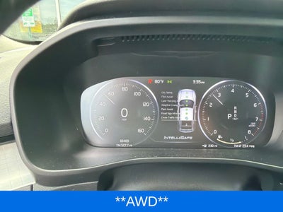 2019 Volvo XC40 Momentum