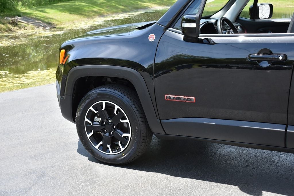 2023 Jeep Renegade Trailhawk