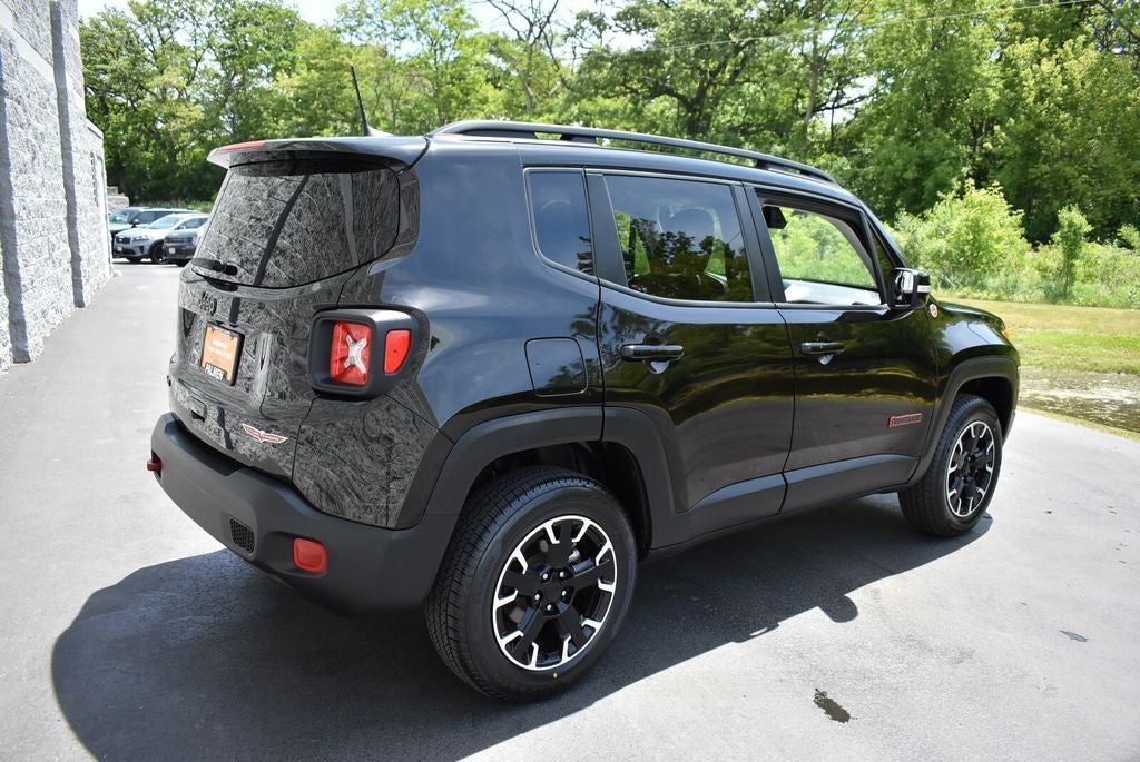 2023 Jeep Renegade Trailhawk
